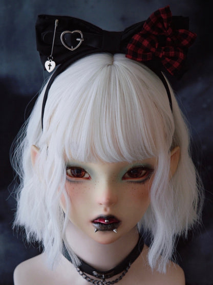 ブラックKCリボン結び（ハートのディテール付き）