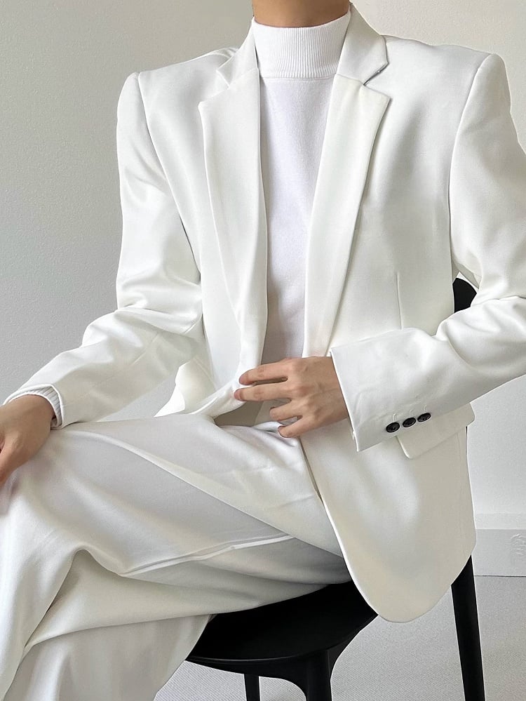 Sweater Unisex Lolita Fit Neck Slim Ouji with White Turtle Long-Sleeve