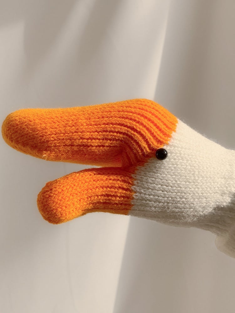 Duck Knit Mittens Beak
