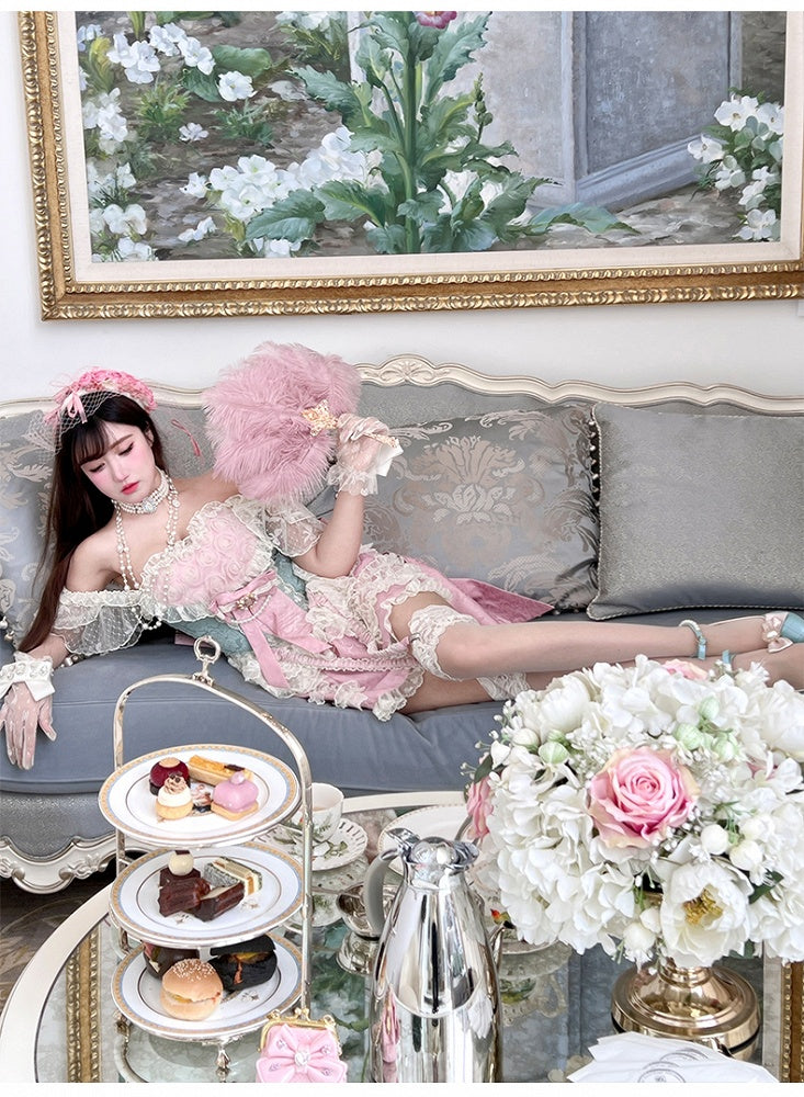 Rokoko Sweetheart Skort + Korsett Top Grünes Outfit Rosa Ausschnitt Rosen