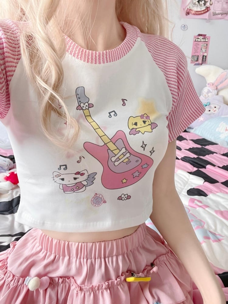 Weißes, rosa gestreiftes Crop-Top mit Kätzchen- und Gitarren-Print