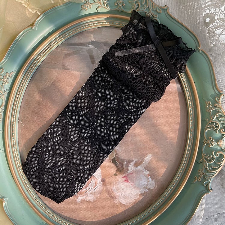 Decoration Yellow/Black Lace 3D Bow and Ruffled Trim White/Light Calf Socks with