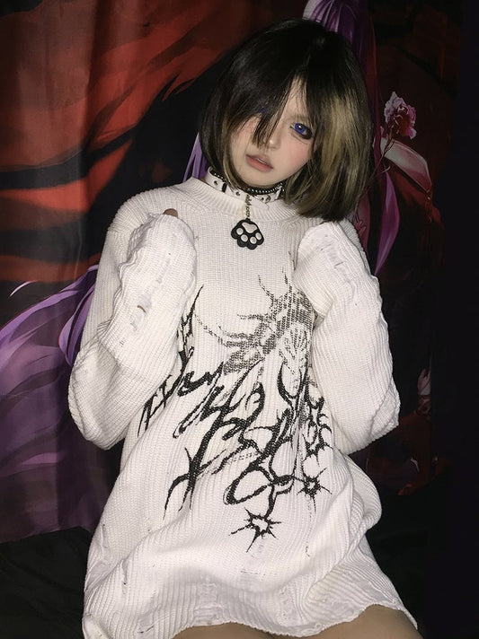 Dark Sweater Design White/Black with Gothic Centipede Aesthetic