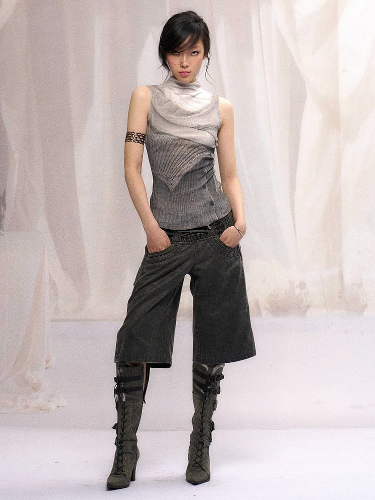 Vest Neck Knit Grey Mock