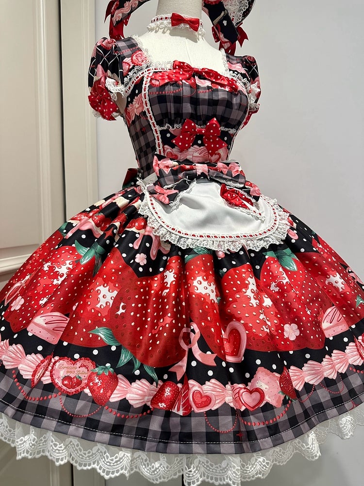 XXL-Büstenschürze mit Karomuster für 96–111 cm, Muster: Schwarz, Erdbeere, süßes Kleid, Ausverkaufsgröße, Sommer und Lolita