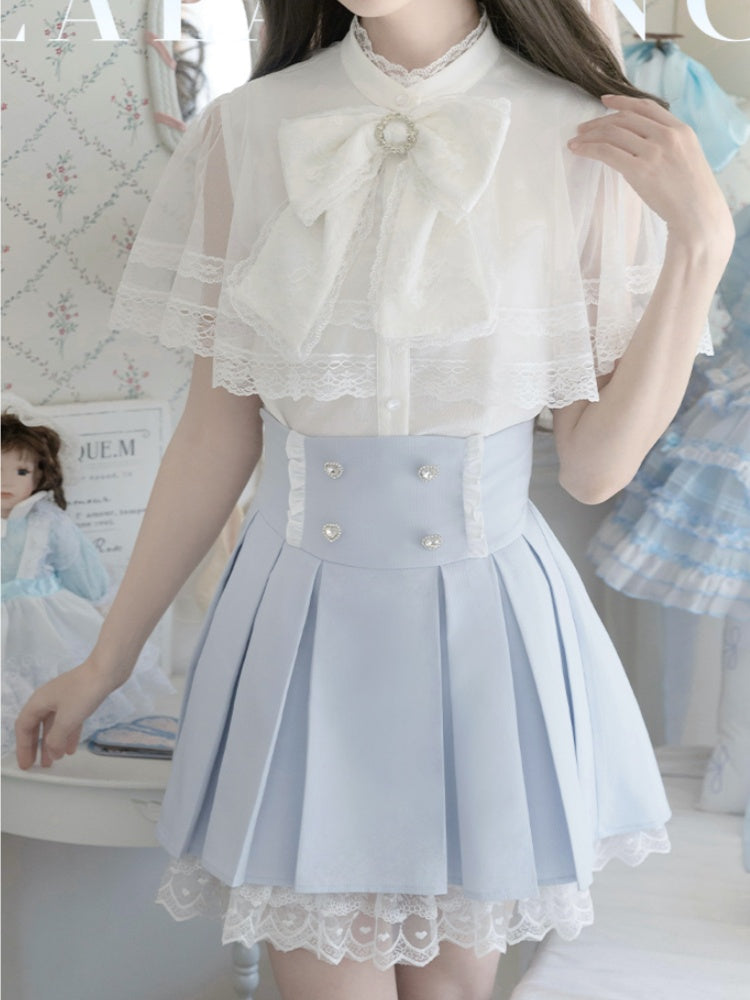 ジライケイ セット ボックスプリーツスカート + ケープトップ + ブルートリム 蝶ネクタイ ホワイトレース