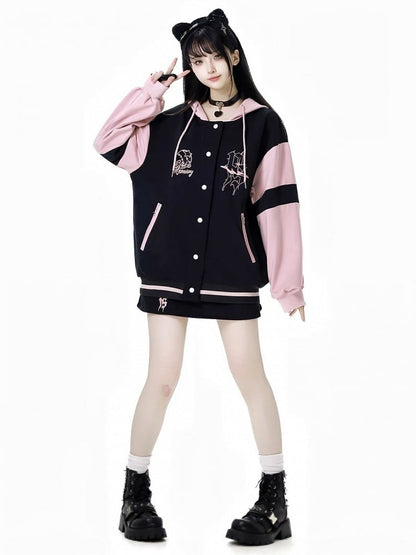 Schwarze und rosa Baseballjacke mit Kapuze, kurze/lange Version