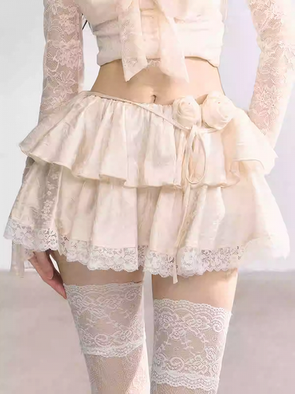 スカート ブラック/アプリコット 伸縮性ウエスト レーストリム 花柄 ティアード ミニ