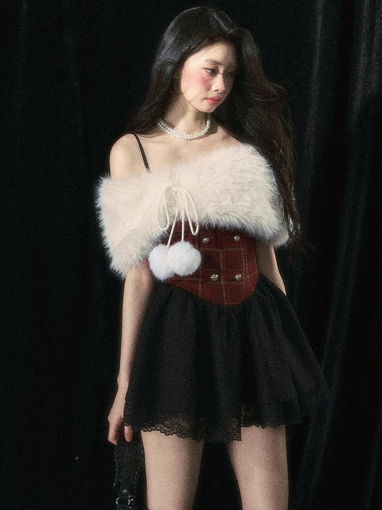 Weihnachtliches Set aus Camisole-Kleid mit Blumenmuster in Rot und Plüschschal