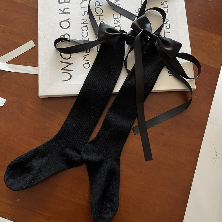 White/Black Sweet Bow Ribbon Calf Socks