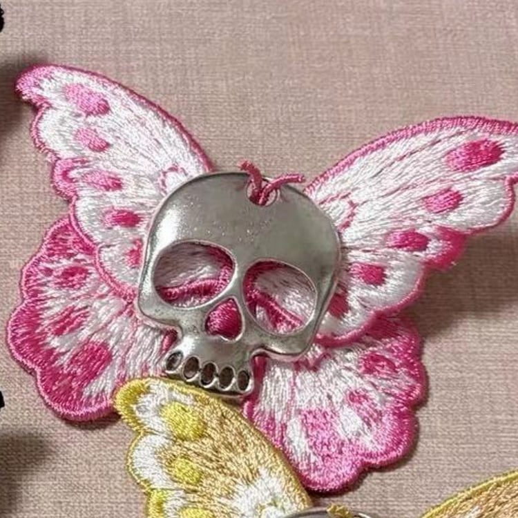 Reaper 5 – Options Haarspange Knochenfarbe Halloween Schmetterling