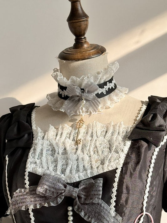 Black Sweet with Lolita Choker Ruffled Charm Lace and Bowknot Key
