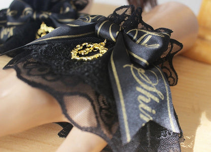 Gold Cuffs Wrist Double-Lace Patterned Black