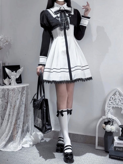 Jirai Kei Two-Tone Dress Set with Flutter Sleeves, Lace, Collar & Cross Bow - Ekomi