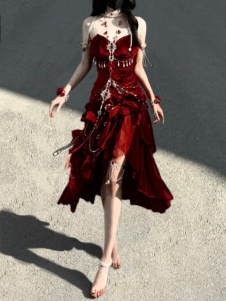 Rot/schwarzes Meerjungfrauenrock-Abendkleid aus Samt mit rückenfreiem Sirenenkleid (Nur Kleid! Accessoires im Lieferumfang enthalten)