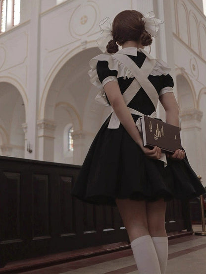 Black Collar Sleeves with Dress Lolita Red Short White Bow Pleated Tie and Maid