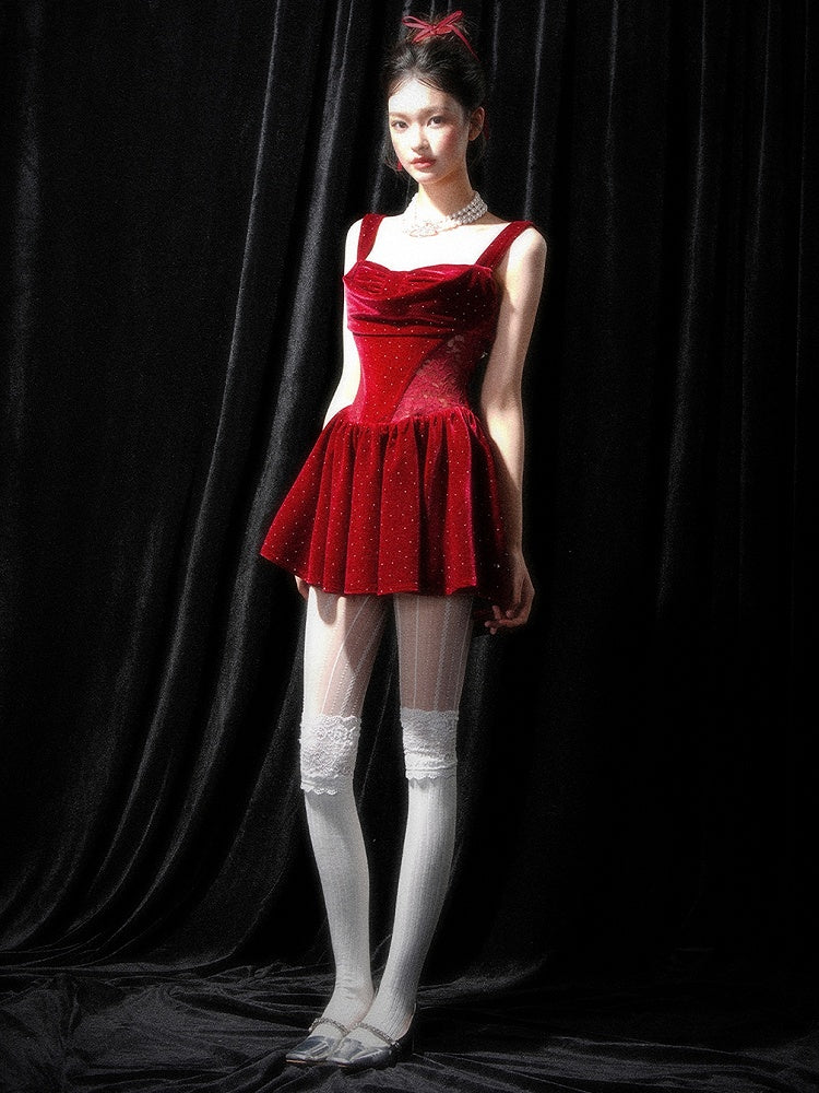 Strassverzierungen Weihnachten Weinrot Rückenfreies Kleid Perlendetails