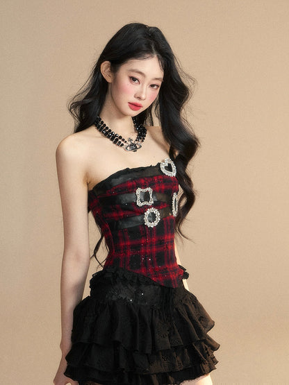 Schwarz kariertes Strassschnallen Spitzenbesatz Glamouröses trägerloses Top Rot