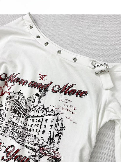 Weißes, schmal geschnittenes Top mit asymmetrischem Saum