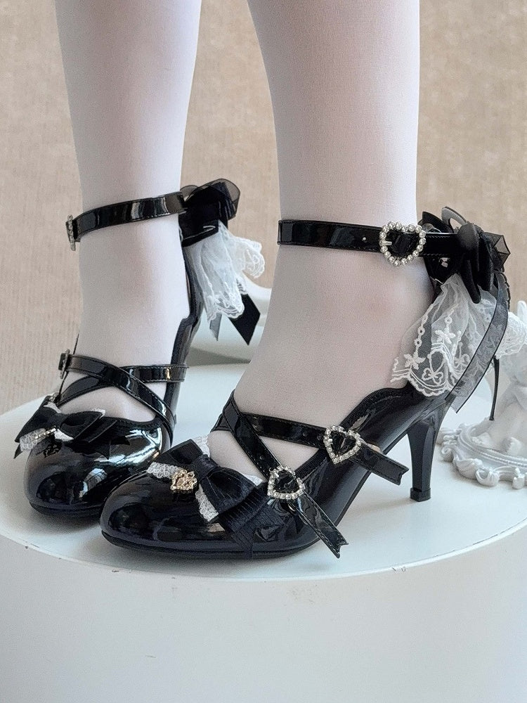 Stil in eleganten Akzenten Heels Lolita mit - schwarzer Schleife