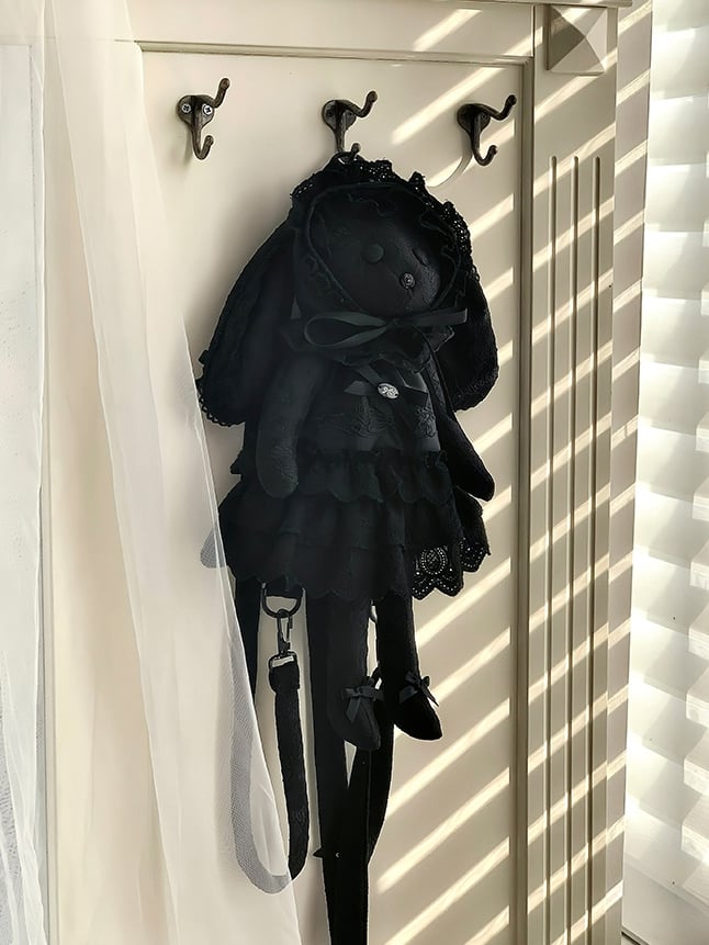 Schwarzer Kätzchen-Rucksack / Umhängetasche + Kleid + Mütze