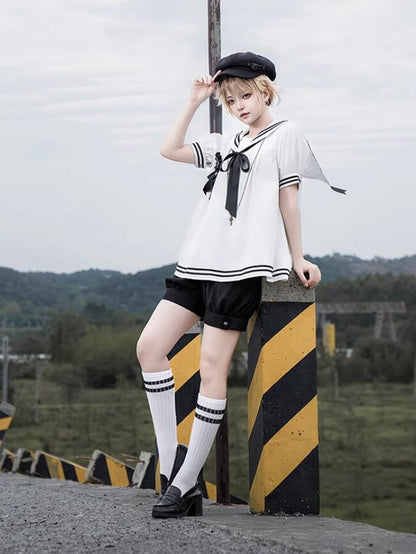 and Sailor Collar Black Shirt White Shorts Sleeves Short
