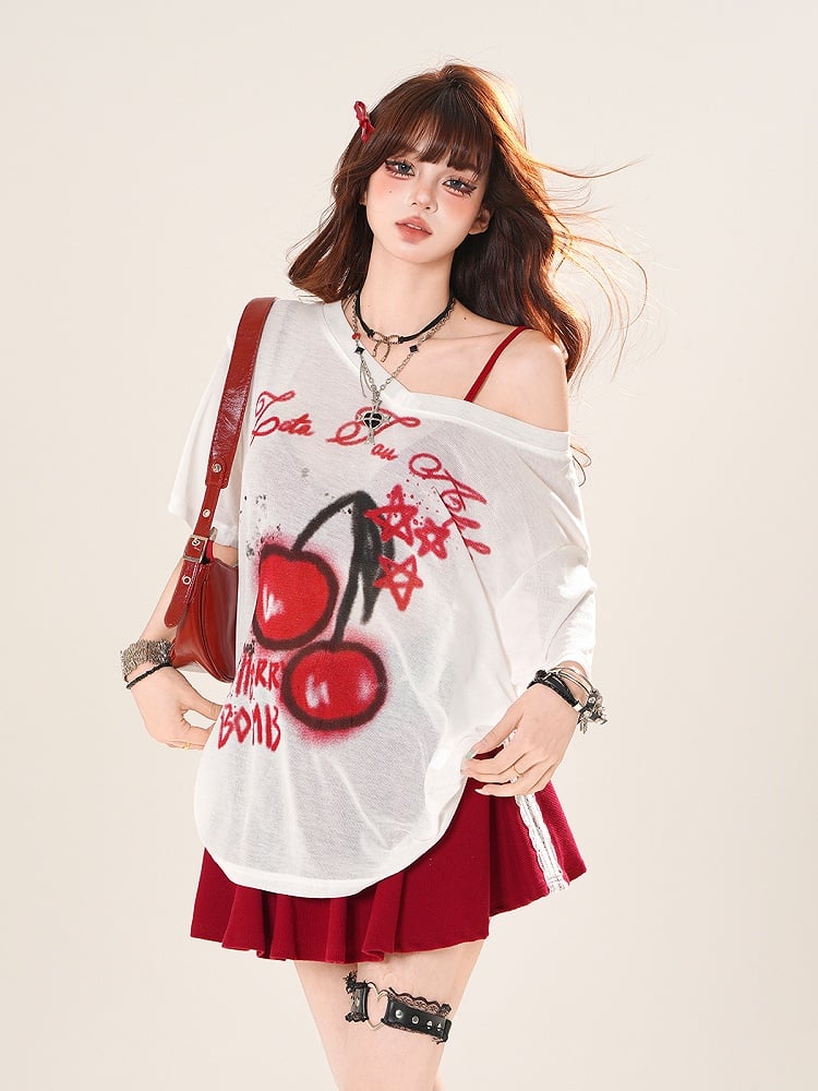 ホワイトのアシンメトリーネックライン、チェリープリントのセミシースルーカバーアップ