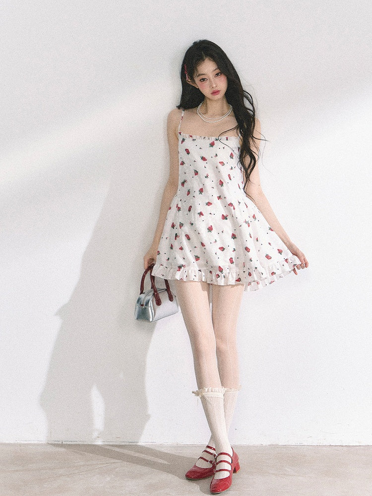 Print Mini Neck Sweet Strawberry Cami Kleid Weiß Quadrat