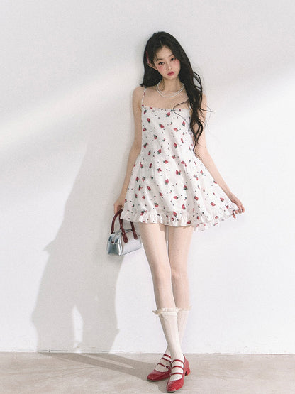 Print Mini Neck Sweet Strawberry Cami Kleid Weiß Quadrat