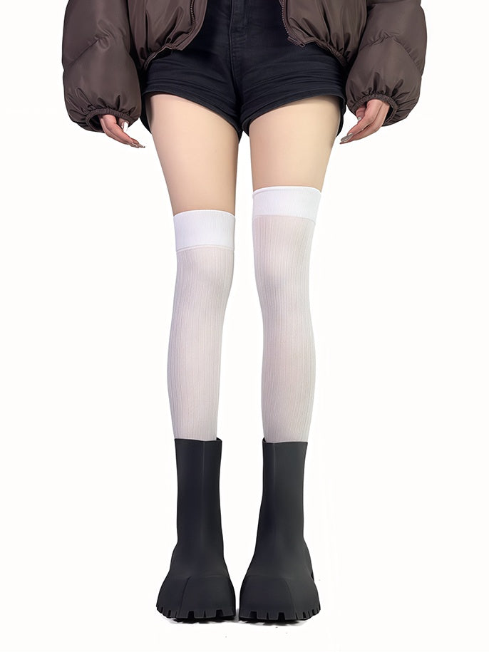 Weiß/Schwarz bedruckte Overknee-Strümpfe