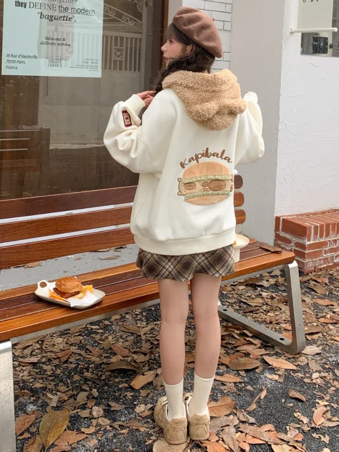 Süße Capybara Burger Applikation Beige Dickes Sweatshirt