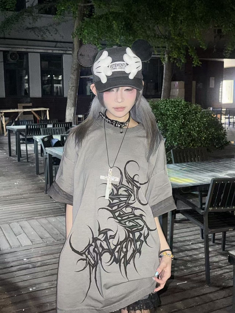 Print Greyish-Green Centipede T-Shirt Wasteland Graffiti with Distressed Tattoo-Style Edgy