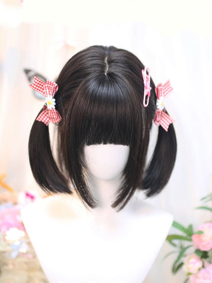 ダークブラウンの肩までの長さのフルバングウィッグ