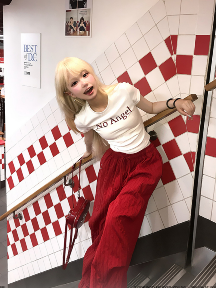 Letter Print Glamorous Cropped Black/White T-Shirt