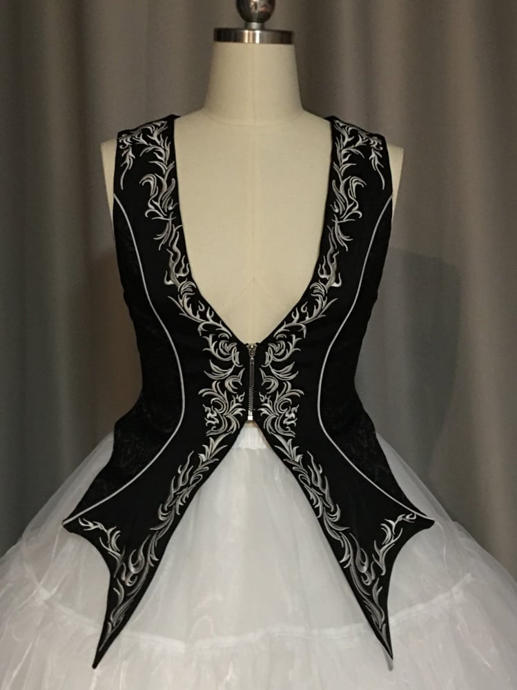 Schwarze Ouji Lolita Weste mit wunderschönen Details