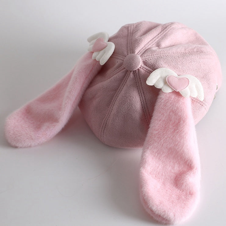 取り外し可能なウサギの耳が付いたピンクのスイートハートウィングベレー帽