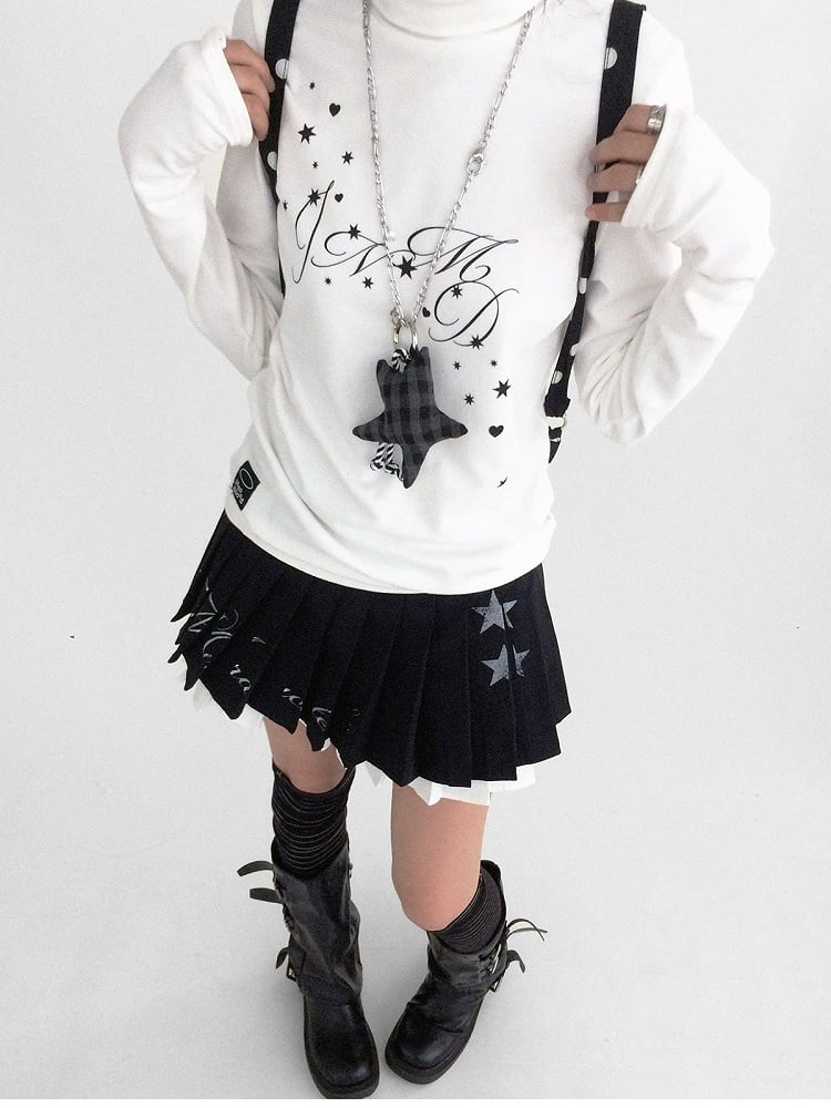 Black star print layered pleated mini skirt from innomoood
