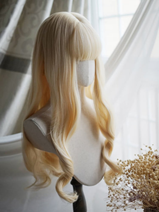 Hellblonde lange gewellte Perücke mit vollem Pony