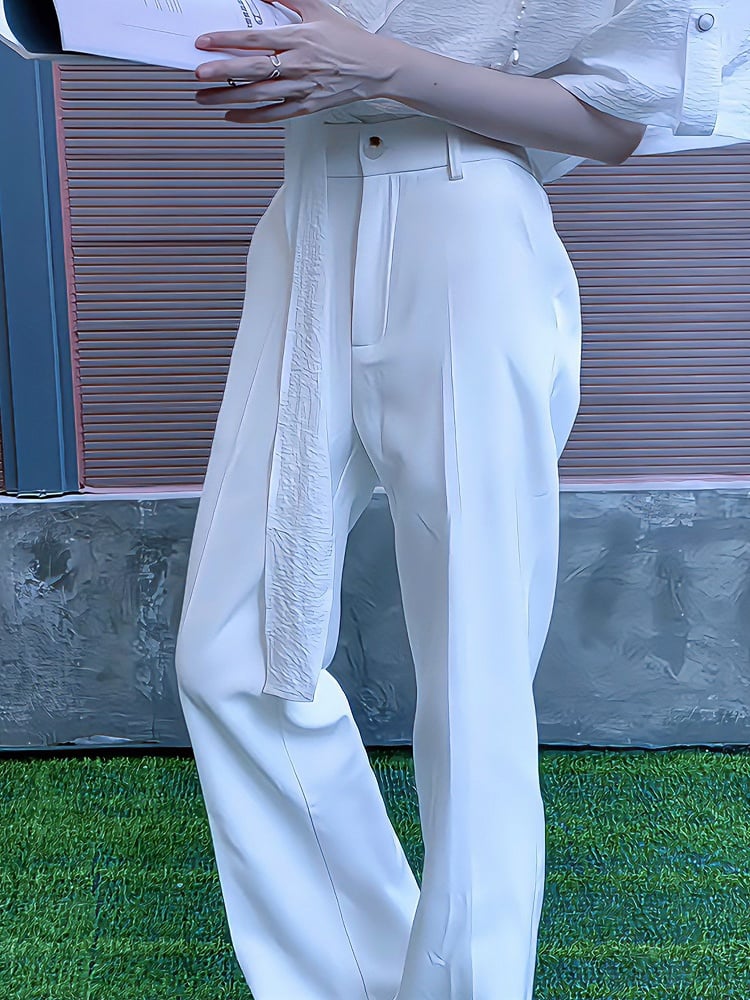 High-waisted Button Ouji with Slight Lolita Fly Zipper Closure White Flare Pants