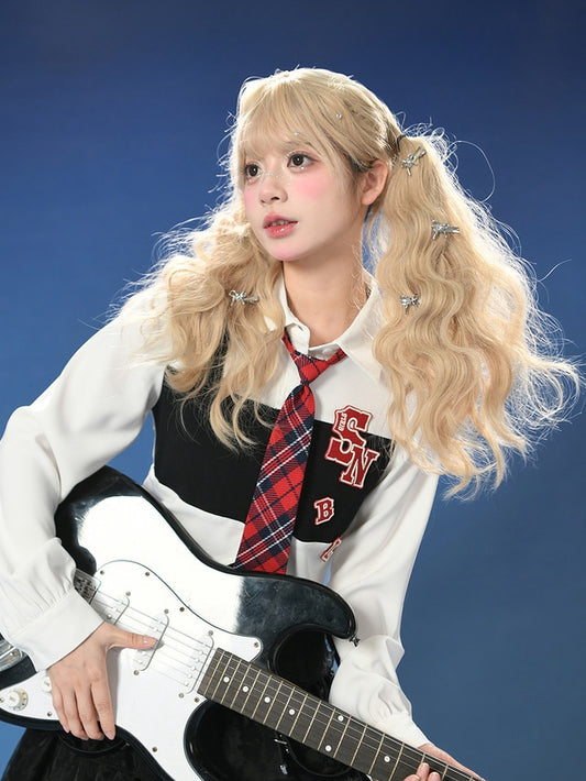 チェック柄ホワイトブラックスタイルバックルプレッピーレターアップリケストラップタイシャツ