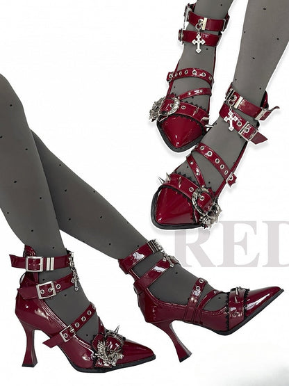 - Rote High Heels mit Nieten, spitzer Zehenpartie, Schnalle, Gothic-Herz, Weinkegel