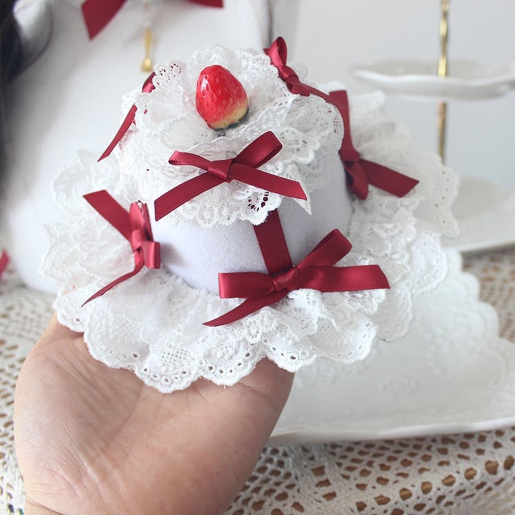 Hat Lolita Mini Sweet Strawberry Cake