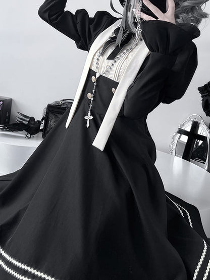 Schwarzes Nonnenkleid mit Rüschenbesatz und langen Ärmeln