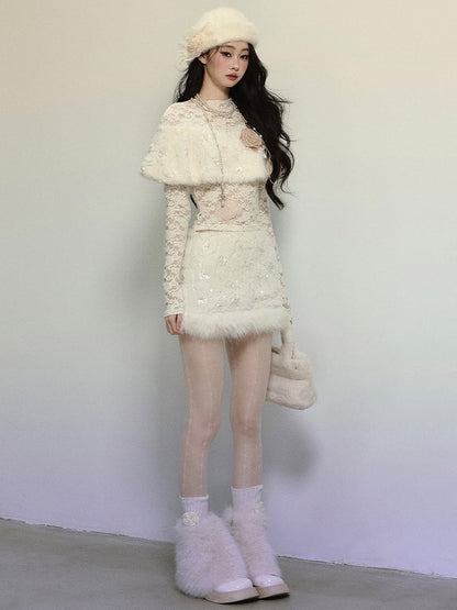 Aprikosenfarbener Plüsch-Minirock mit Paillettendetail