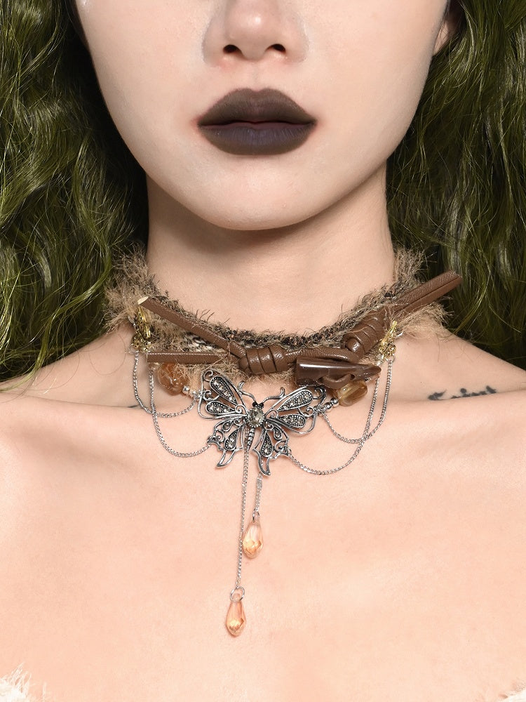 Fee Schmetterling Mori Anhänger Braun Kei Choker