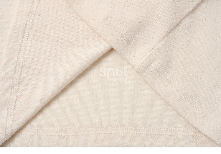 Beiges Slim-Fit-Top mit Spitzenbesatz und Rundhalsausschnitt