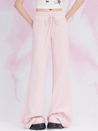 Rosa ausgestellte Jogginghose