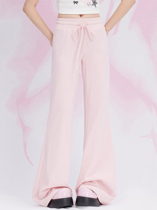 Rosa ausgestellte Jogginghose