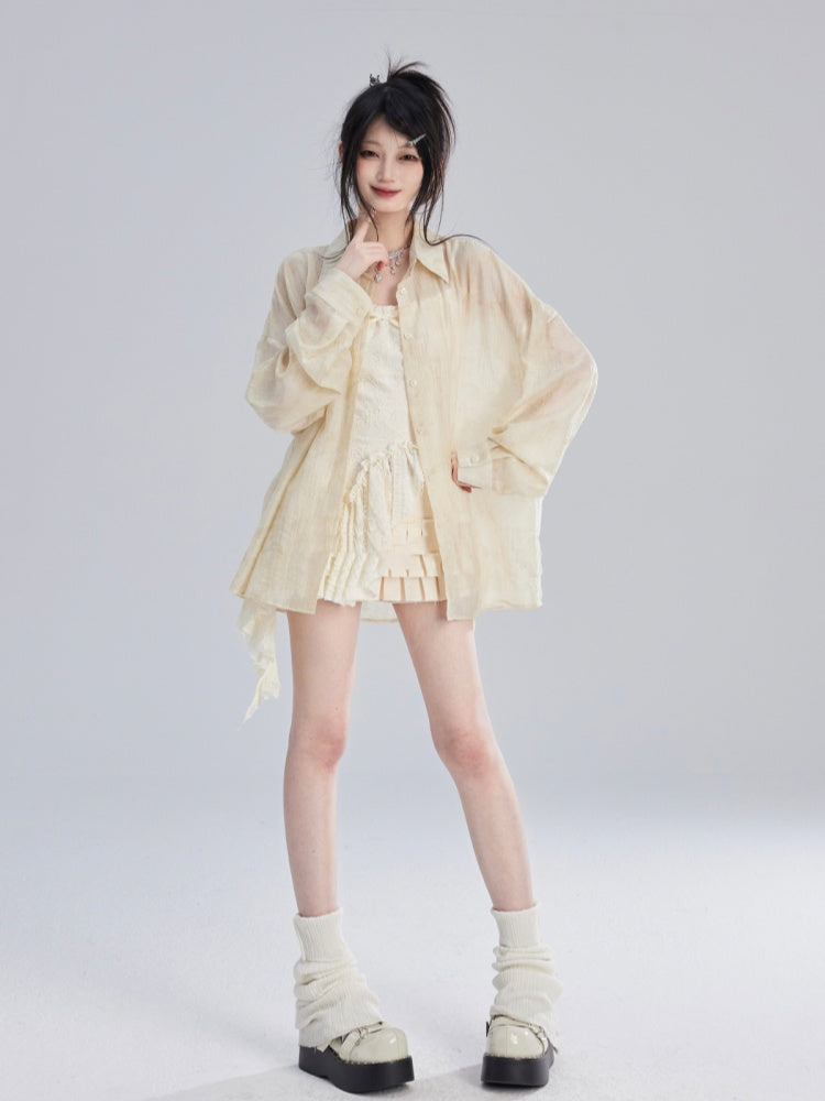 Aprikosenfarbenes, halbtransparentes Sonnenschutz-Shirt/lockere Shorts