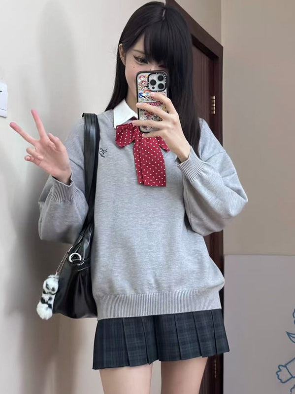 Blue/Black/Gray/White V-neck Embroidery Sweater Letter